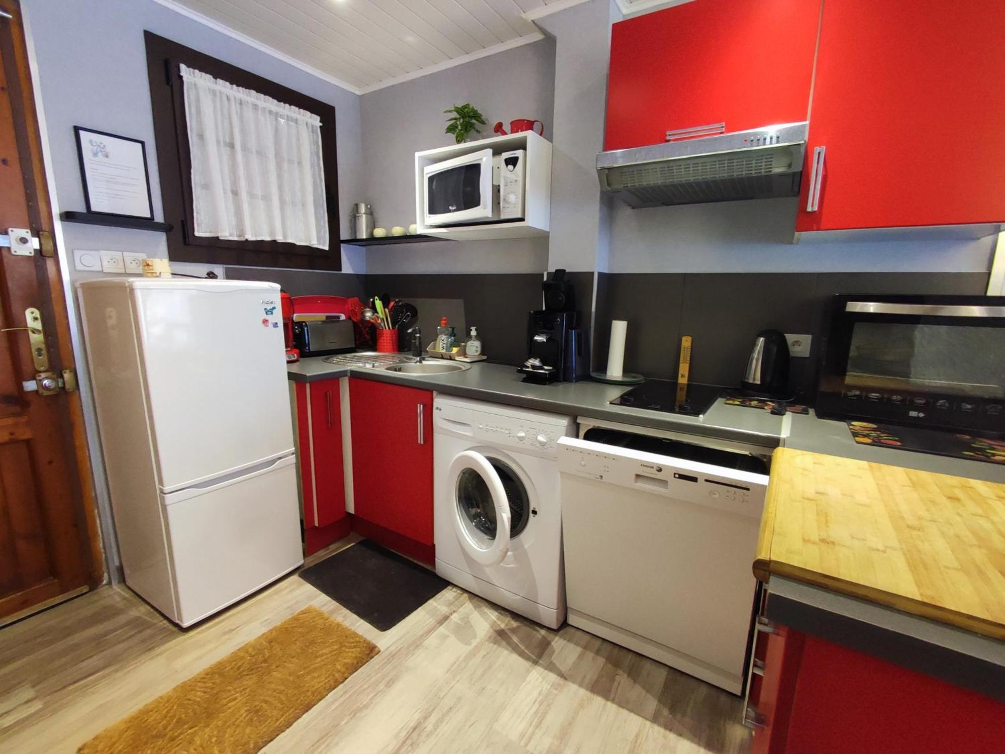 Apartment 2 Pieces A Argeles-sur-mer, A 300m De La Avec Piscine, Tennis Et Animaux Acceptes - Fr-1-776-48